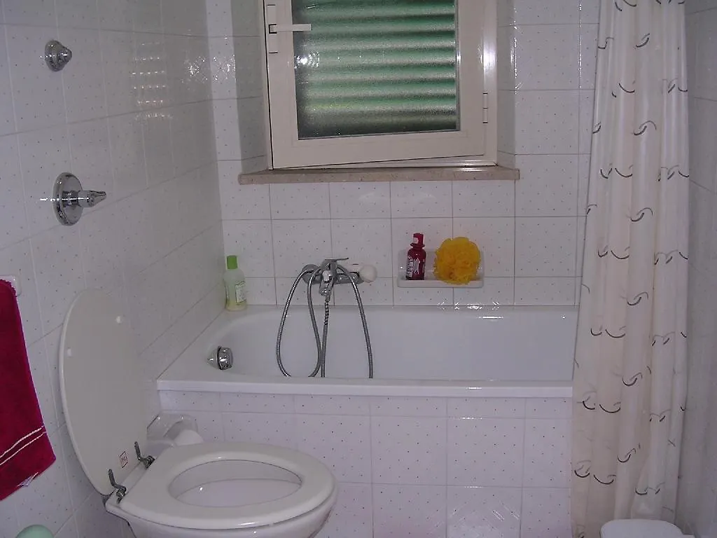 Holiday home Villetta Mare Valderice Italy